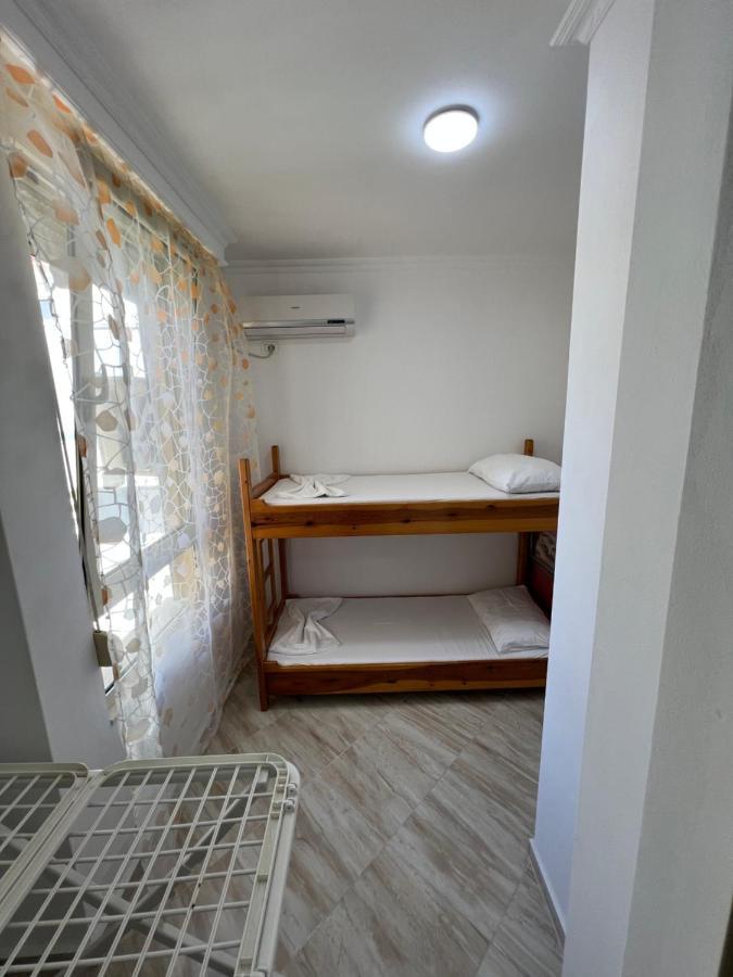 Leo Apartament Durres Exterior photo