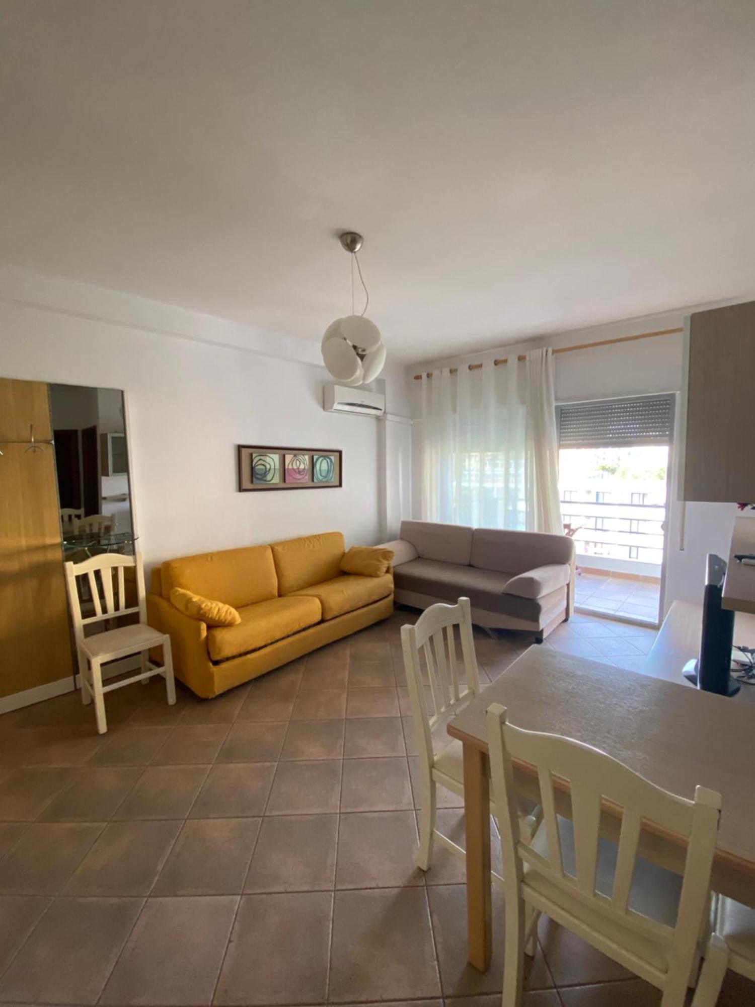 Leo Apartament Durres Exterior photo
