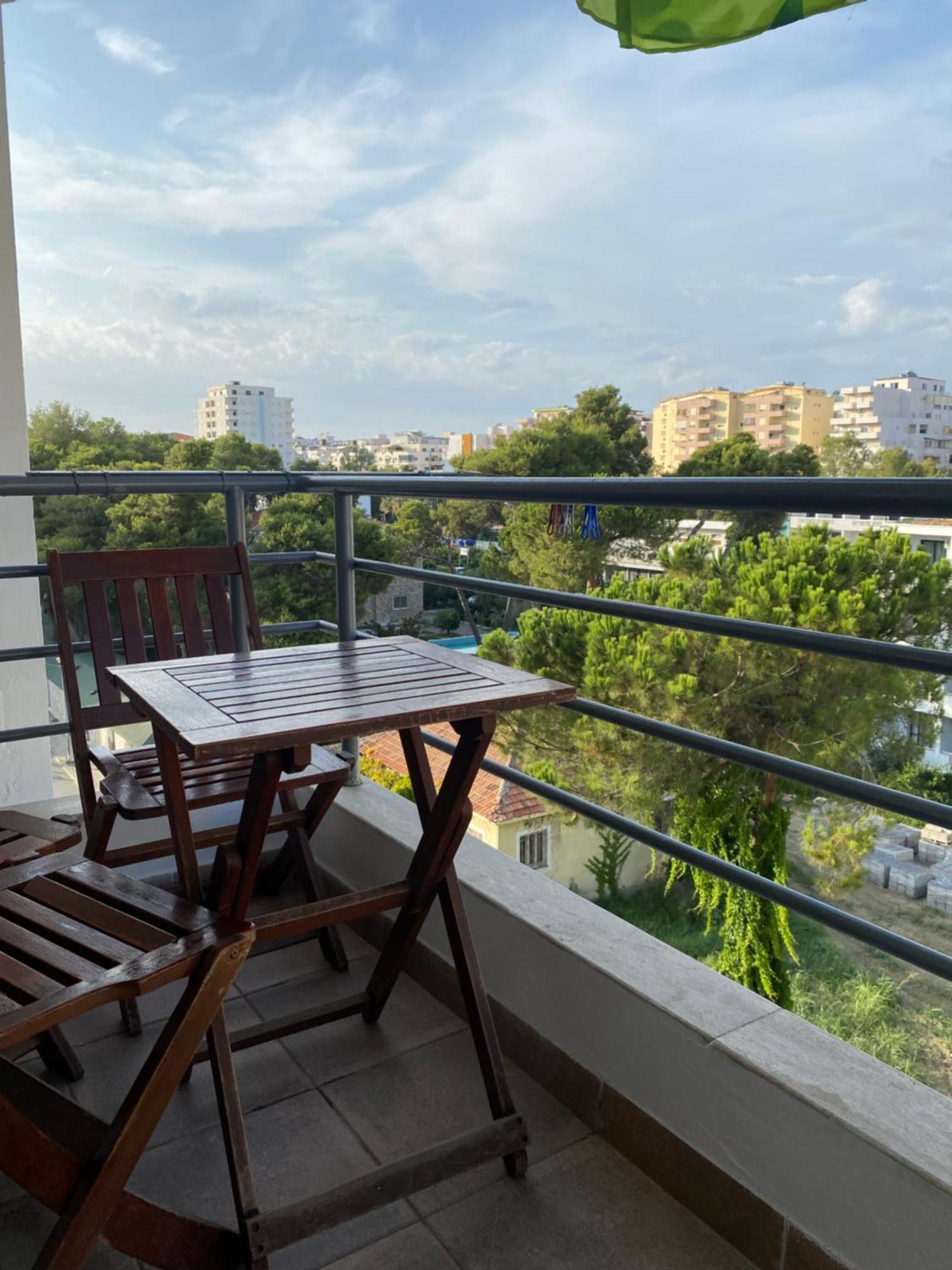 Leo Apartament Durres Exterior photo
