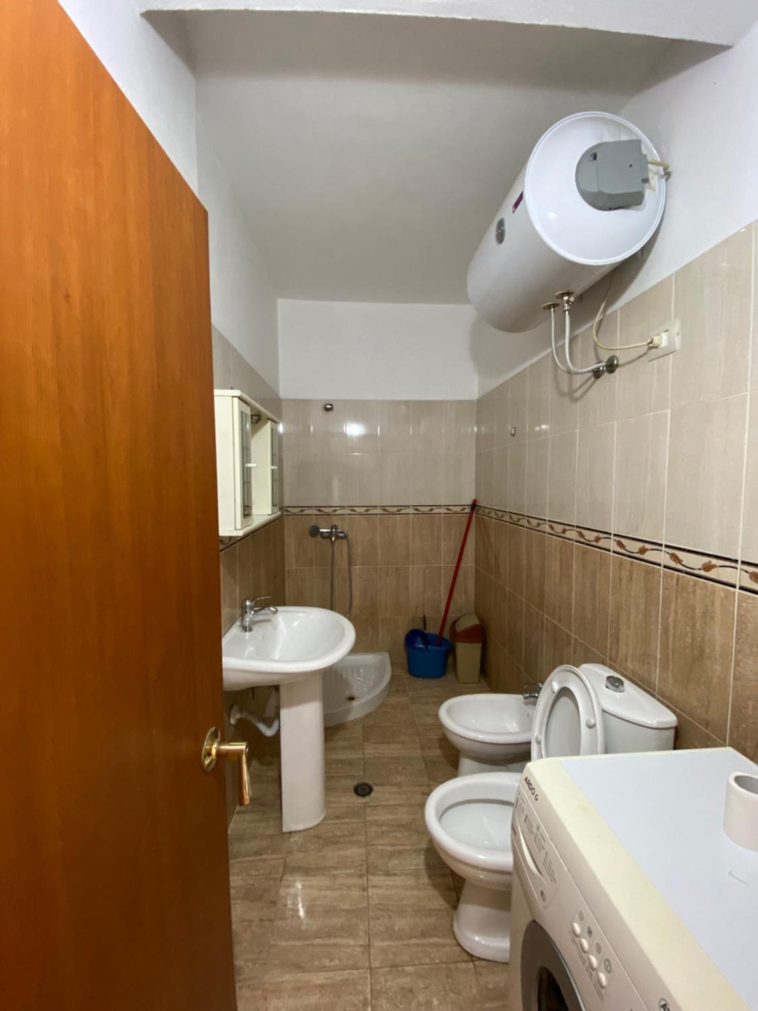 Leo Apartament Durres Exterior photo