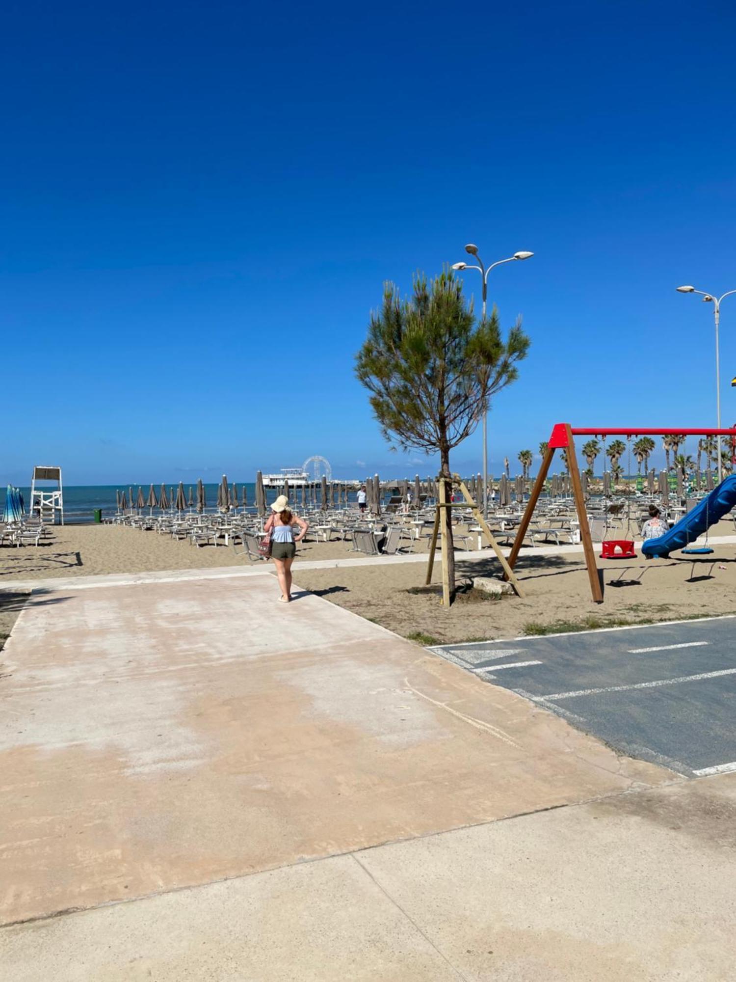 Leo Apartament Durres Exterior photo