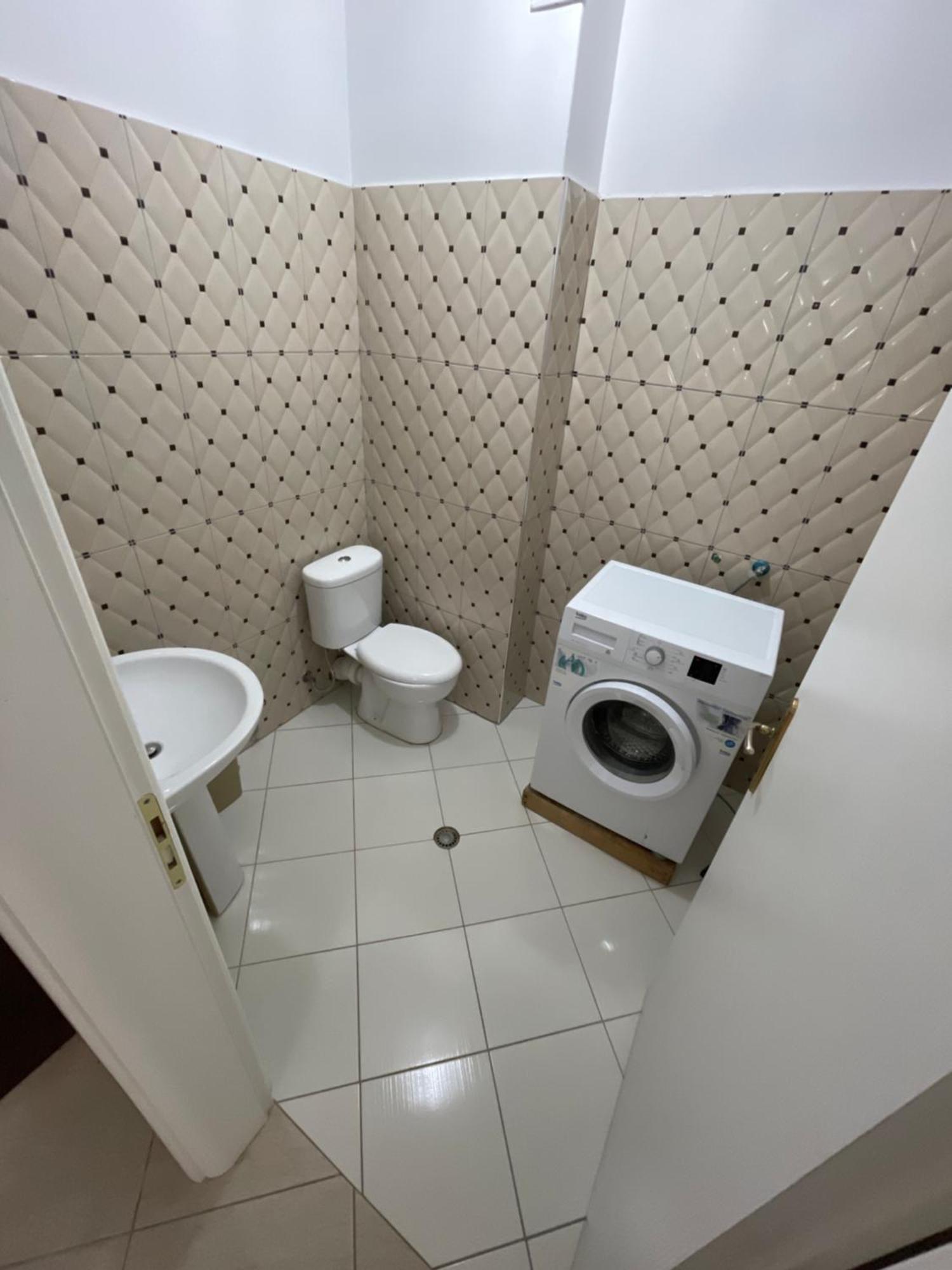 Leo Apartament Durres Exterior photo
