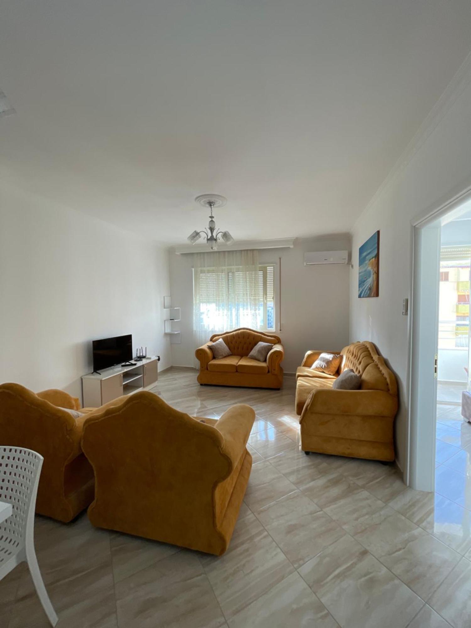 Leo Apartament Durres Exterior photo